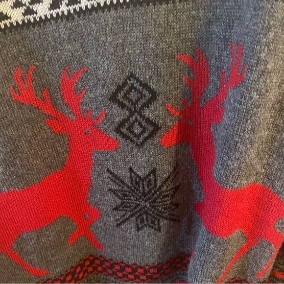 Mossimo Christmas reindeer snowflake holiday sweater size XS gray red and cream - Picture 4 of 7